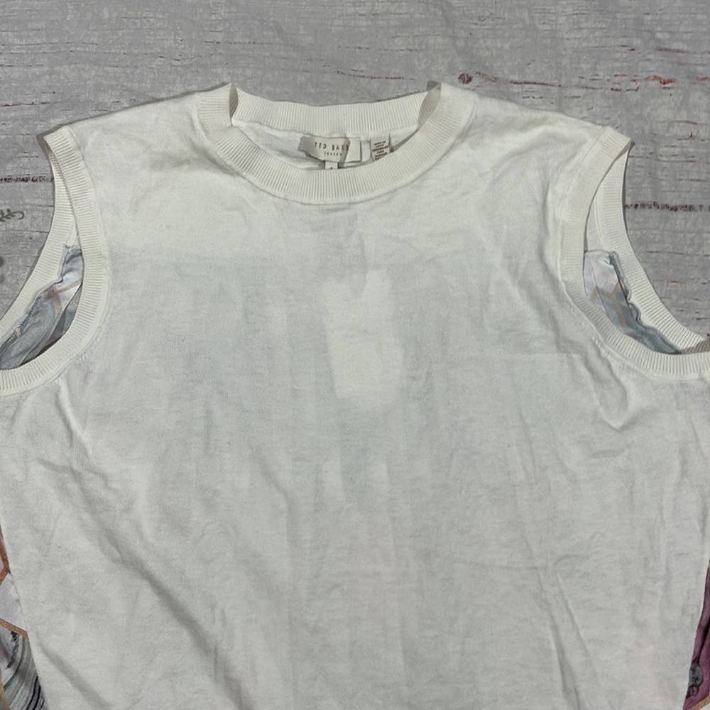 NWT Ted Baker London Clariey Sea of Clouds Back-Pleat Top Size Ted 4/ US 10 - Picture 7 of 15